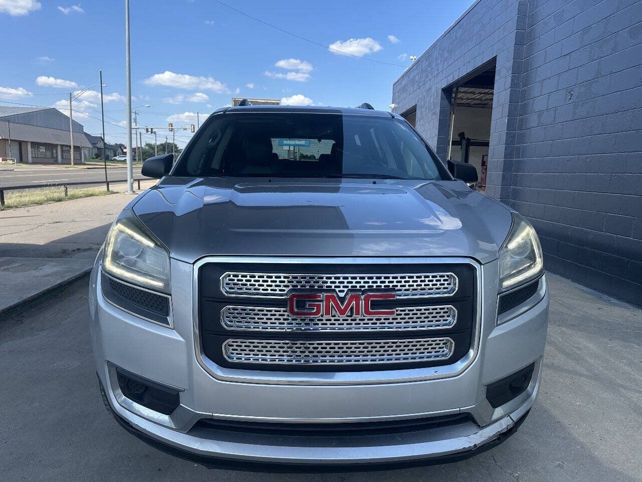 Used 2013 GMC Acadia SLE FWD image 3