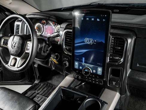 Used 2014 RAM 3500 Laramie w/ Convenience Group AWD/4WD image 22