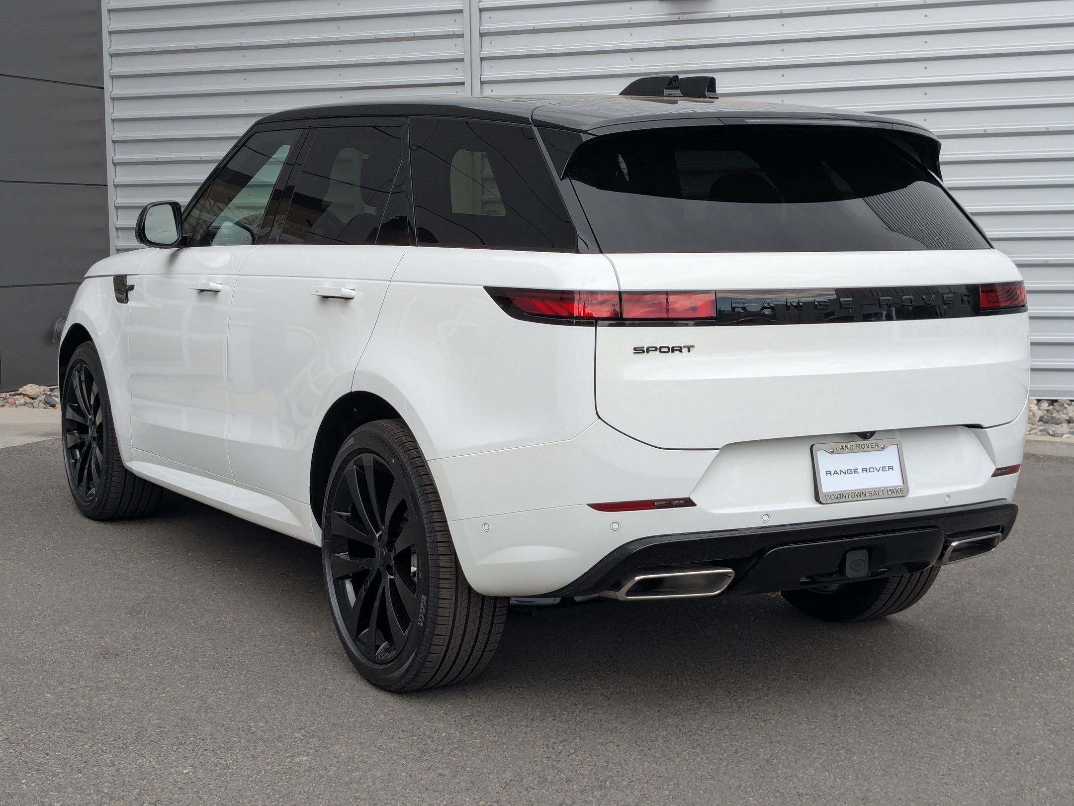 New 2026 Land Rover Range Rover Sport Dynamic SE AWD/4WD image 7