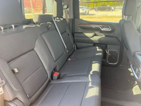 Used 2023 GMC Sierra 1500 Elevation w/ Preferred Package image 26