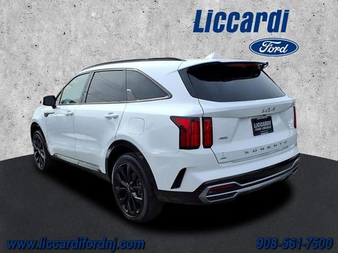 Used 2022 Kia Sorento SX image 4
