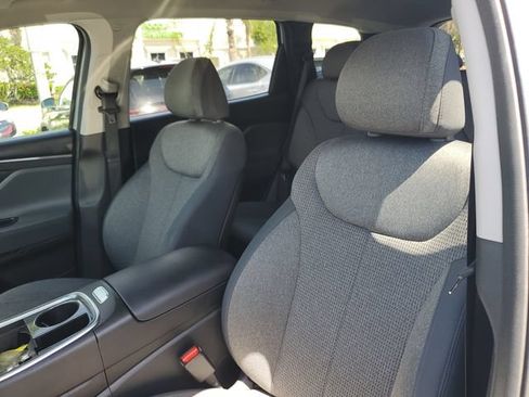 Certified 2023 Hyundai Santa Fe SE FWD image 16