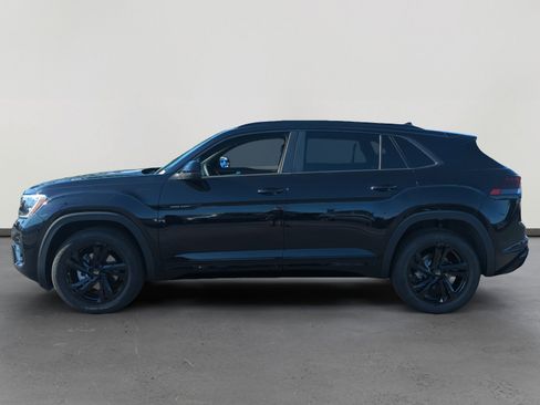 New 2026 Volkswagen Atlas Cross Sport SEL R-Line image 2
