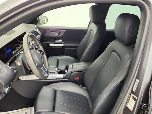 Used 2023 Mercedes-Benz EQB 300 4MATIC w/ Exclusive Package image 17