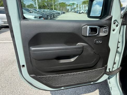 Used 2024 Jeep Wrangler Sport AWD/4WD image 20