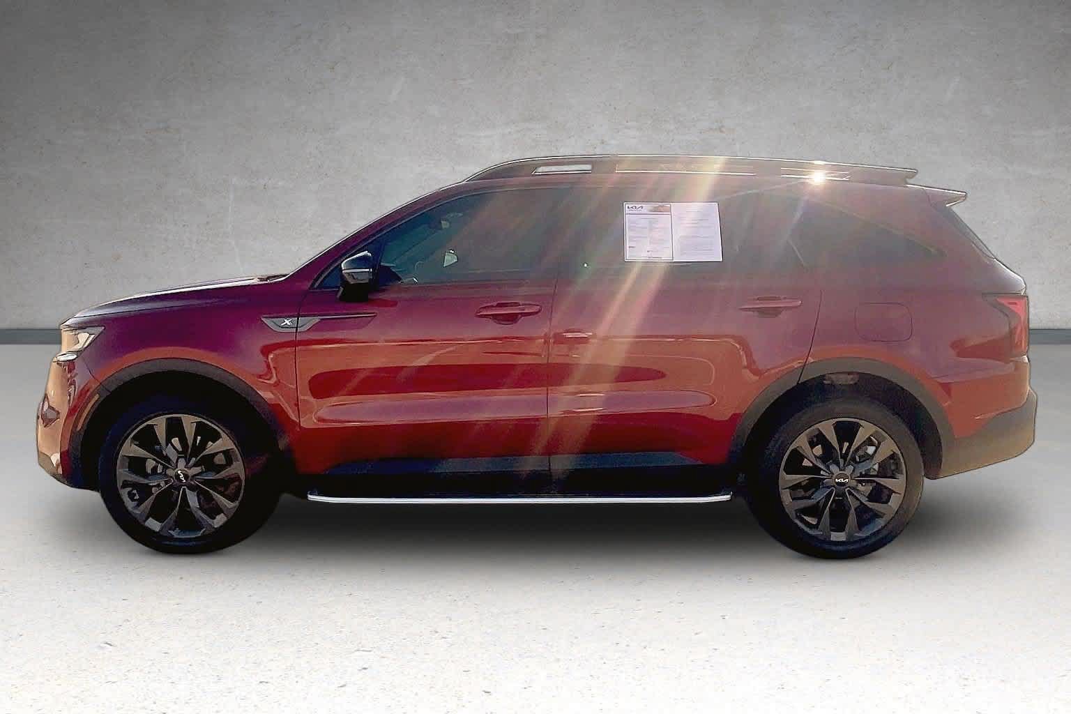 Certified 2023 Kia Sorento X-Line EX AWD/4WD image 3