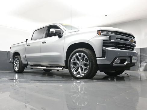 Used 2020 Chevrolet Silverado 1500 LTZ w/ LTZ Premium Package AWD/4WD image 22