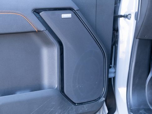 Used 2025 GMC Sierra 2500 AT4 w/ AT4 Premium Plus Package image 16