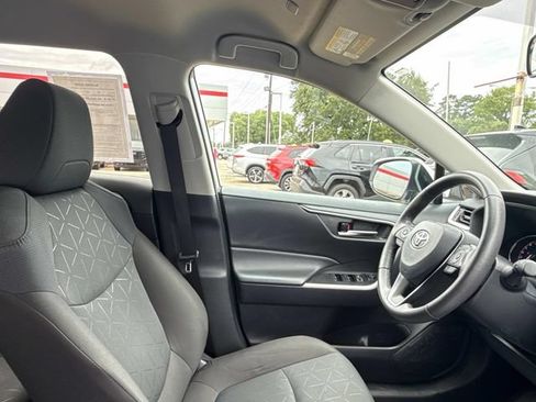 Used 2025 Toyota RAV4 XLE w/ Weather Package AWD/4WD image 15