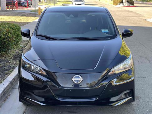 Used 2023 Nissan Leaf S image 3