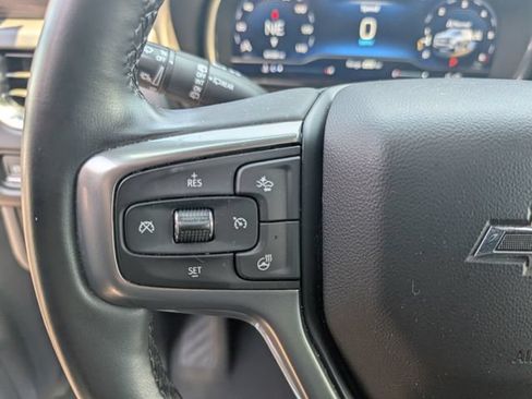 Used 2024 Chevrolet Tahoe Z71 w/ Luxury Package AWD/4WD image 19