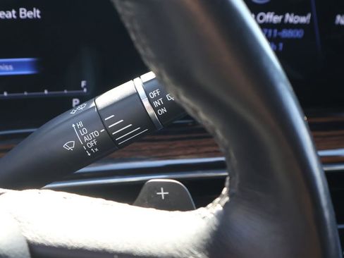 Used 2024 Cadillac Escalade ESV Luxury image 27