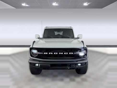Used 2023 Ford Bronco Outer Banks w/ Sasquatch Package AWD/4WD image 6