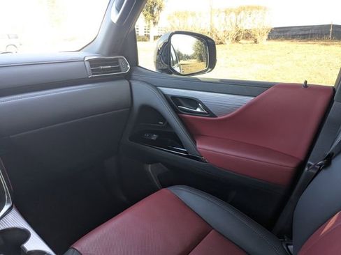 Used 2024 Lexus LX 600 F Sport image 13