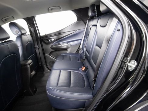 Used 2022 Chevrolet Bolt EUV Premier image 11