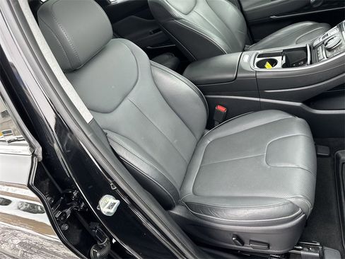 Used 2021 Hyundai Santa Fe Limited image 26