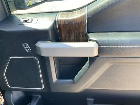Used 2018 Ford F150 Lariat w/ Equipment Group 502A Luxury AWD/4WD image 26