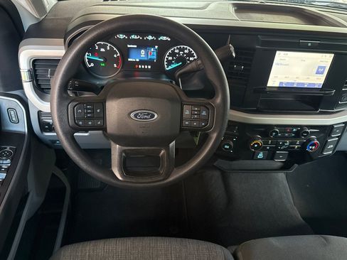 Used 2025 Ford F250 XLT AWD/4WD image 18