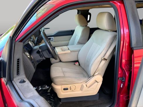 Used 2011 Ford F150 XLT w/ XLT Chrome Pkg RWD image 7