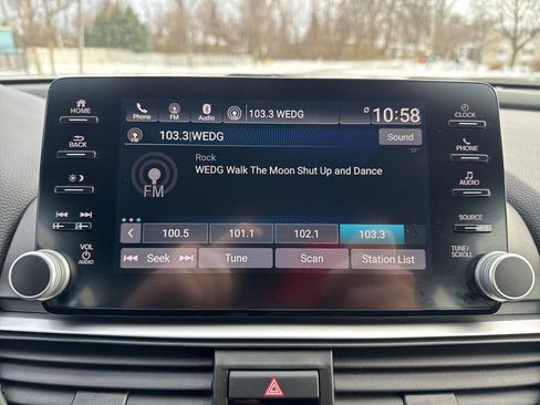 Certified 2018 Honda Accord Sport image 33