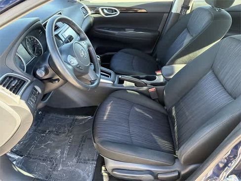 Used 2019 Nissan Sentra SV image 5