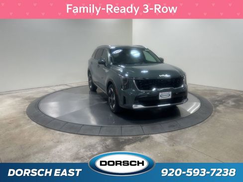 New 2025 Kia Sorento EX image 3