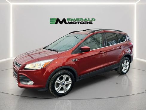 Used 2016 Ford Escape SE w/ Equipment Group 201A AWD/4WD image 1
