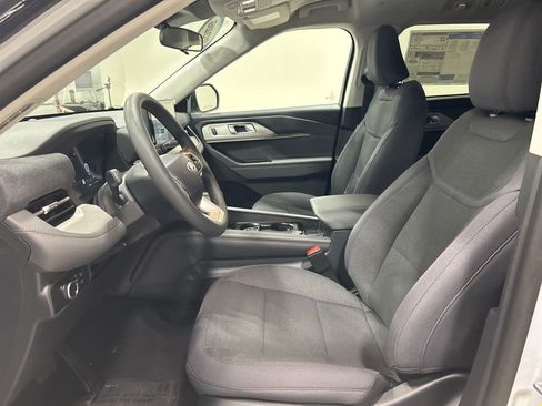 New 2026 Ford Explorer Active image 10