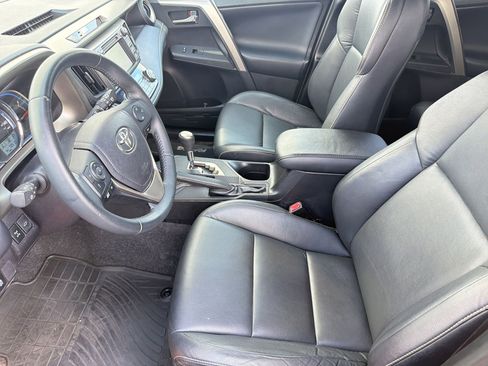 Used 2015 Toyota RAV4 Limited image 5