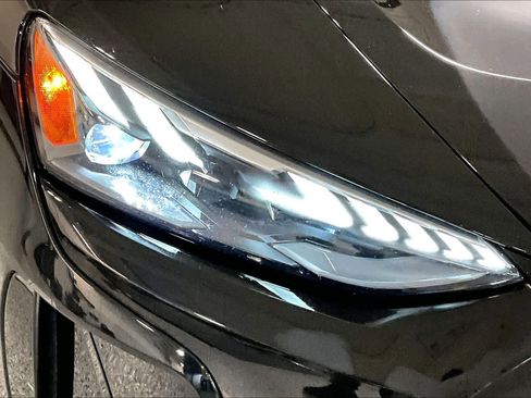 Used 2024 Audi e-tron GT Premium Plus image 29