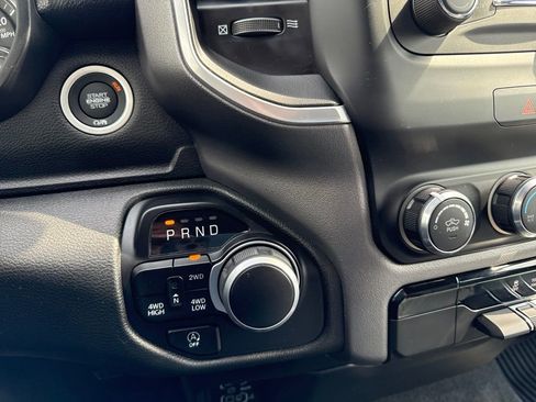 Used 2024 RAM 1500 Big Horn AWD/4WD image 30