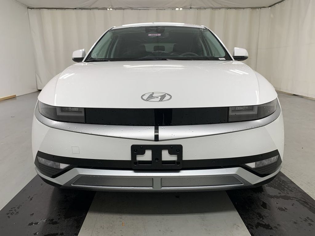 Used 2024 Hyundai Ioniq 5 SEL AWD/4WD image 2