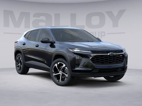 New 2026 Chevrolet Trax RS w/ Sunroof Package FWD image 8