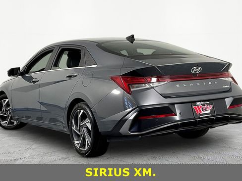 Used 2024 Hyundai Elantra Limited FWD image 4
