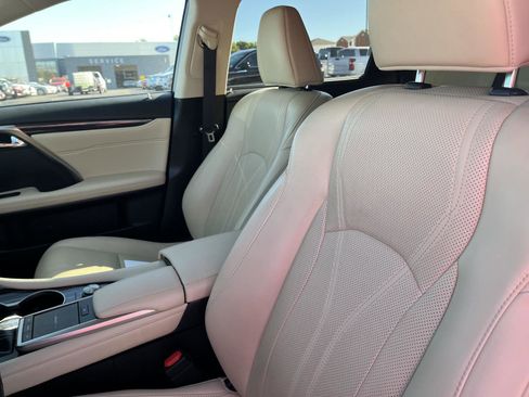 Used 2022 Lexus RX 350L Luxury image 12