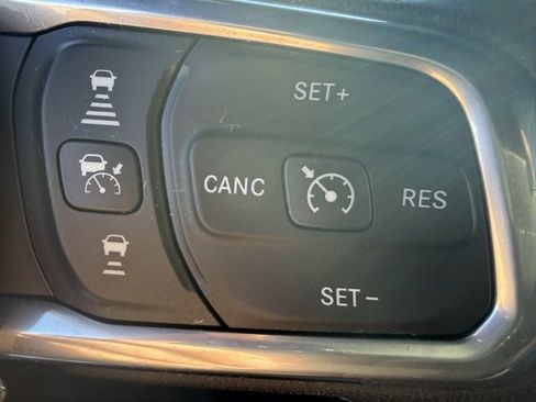 Used 2024 Jeep Wrangler High Altitude image 19