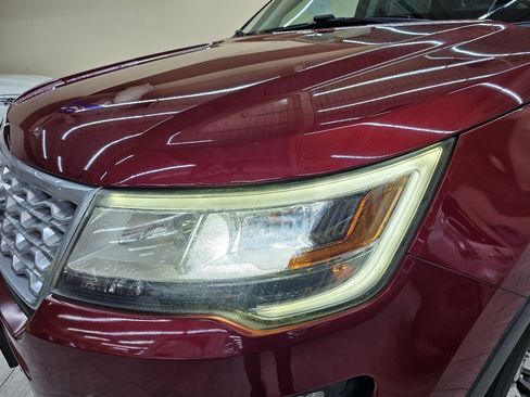 Used 2016 Ford Explorer Platinum image 11