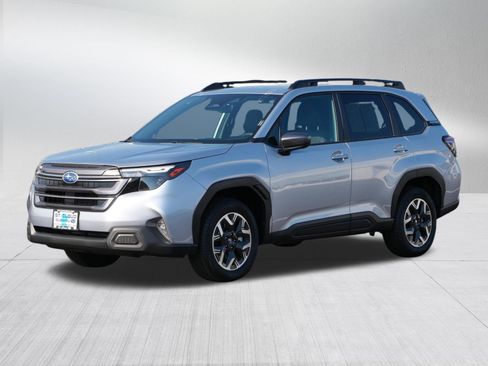 Used 2026 Subaru Forester Premium AWD/4WD image 3