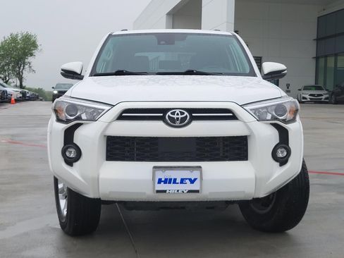 Used 2024 Toyota 4Runner SR5 Premium AWD/4WD image 2