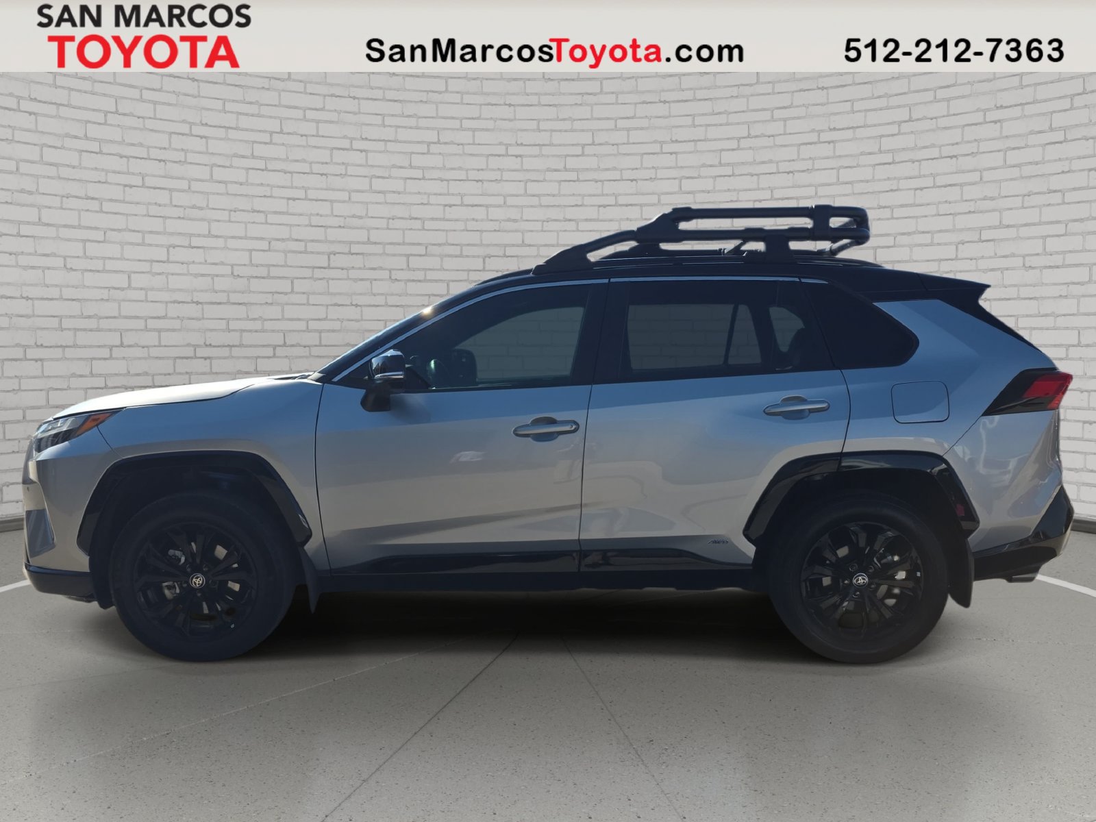 Used 2024 Toyota RAV4 XSE w/ Advanced Technology Package AWD/4WD image 9