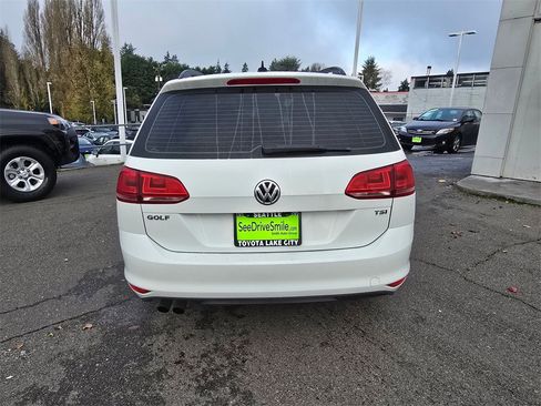 Used 2016 Volkswagen Golf S image 6