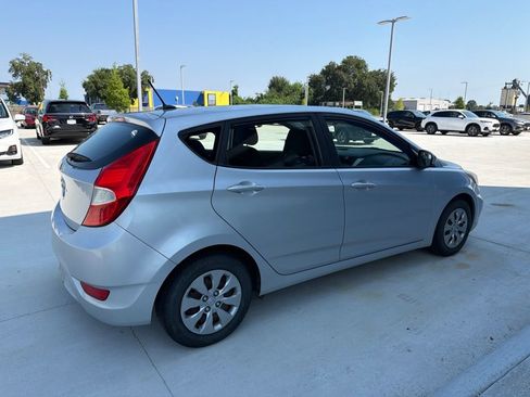 Used 2017 Hyundai Accent SE FWD image 5