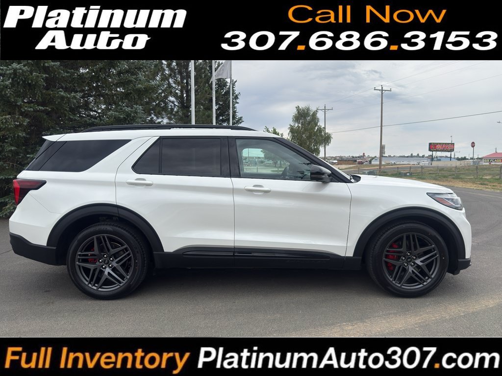 Used 2025 Ford Explorer ST AWD/4WD image 1