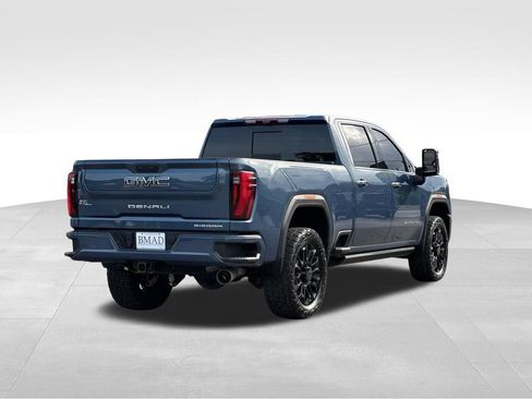 Used 2024 GMC Sierra 2500 Denali Ultimate AWD/4WD image 13
