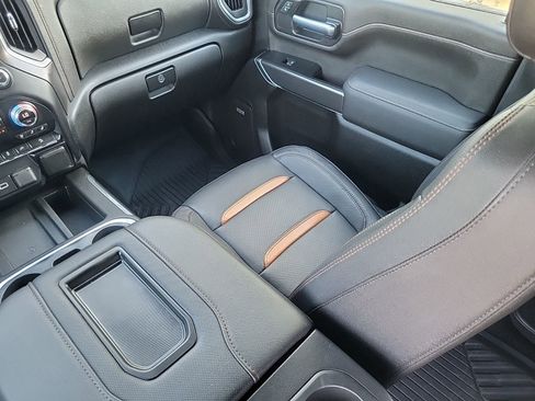 Used 2022 GMC Sierra 2500 AT4 w/ AT4 Preferred Package image 19