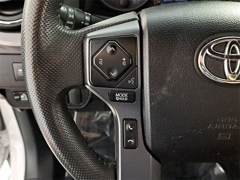 Used 2022 Toyota Tacoma TRD Sport image 24