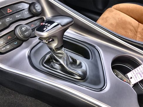 Used 2020 Dodge Challenger R/T w/ Plus Package image 19