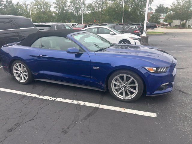 Used 2015 Ford Mustang GT Premium RWD image 7