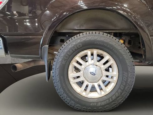 Used 2014 Ford F150 Lariat w/ Equipment Group 502A Luxury AWD/4WD image 29
