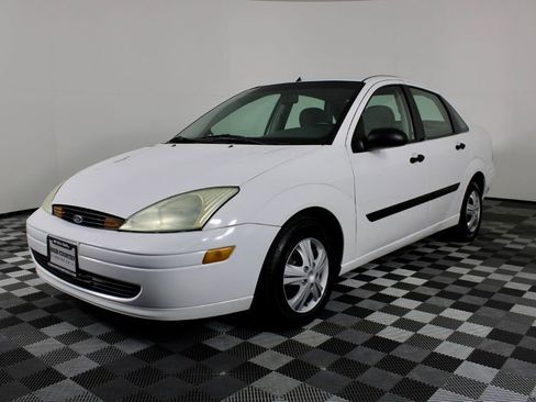 Used 2002 Ford Focus LX image 3
